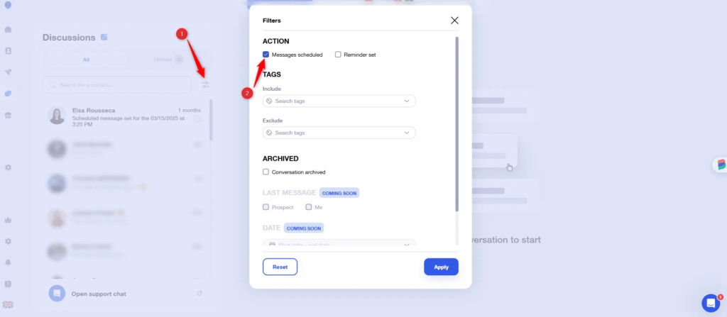 User interface with filters for archived messages, blue buttons, red arrows on a light gray background.