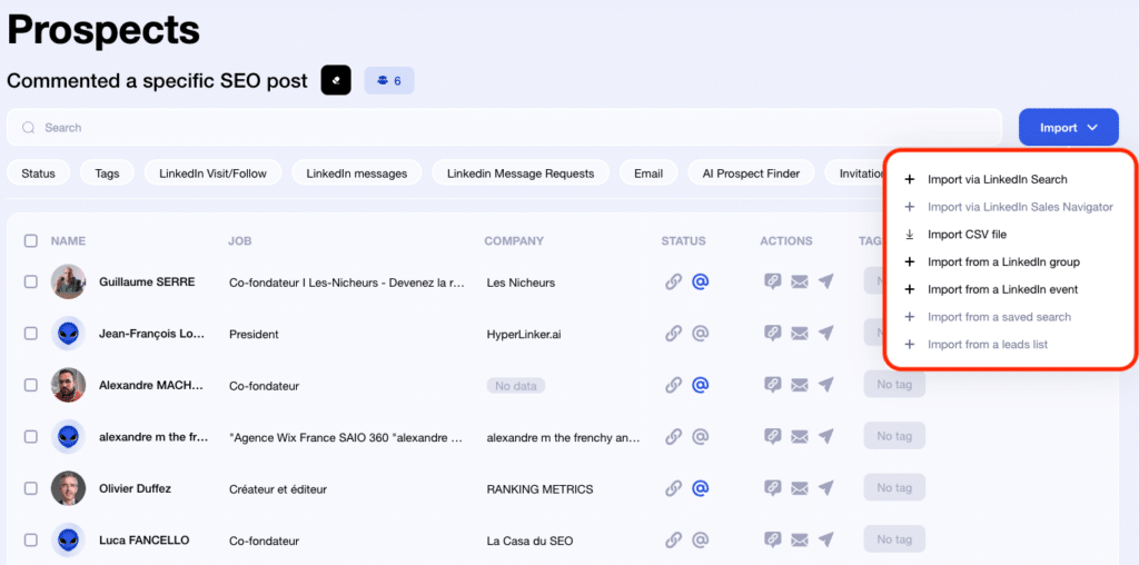 Interface for managing leads and various ways of importing them into Waalaxy